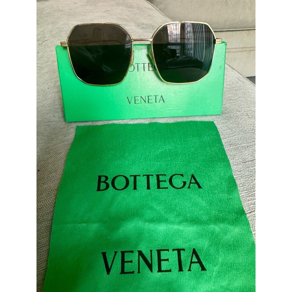 BOTTEGA VENETA Women Sunglasses Gold Frame - (BV1108SA) - Picture 3 of 5